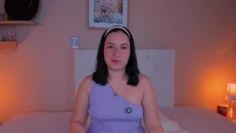 Snapshot of persefone_saira chatting on 03/23/26, 11:25 Marie online show from 03/23/26, 11:25