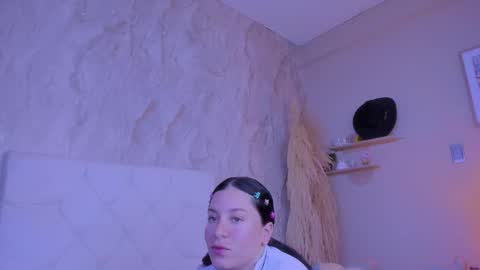Snapshot of persefone_saira chatting on 03/31/26, 11:32 Marie online show from 03/31/26, 11:32