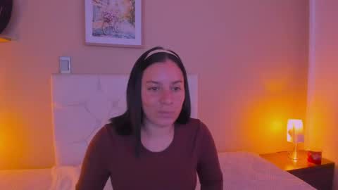 Snapshot of persefone_saira chatting on 04/11/26, 11:25 Marie online show from 04/11/26, 11:25