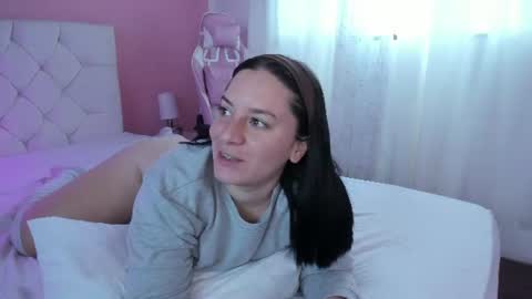 Marie online show from 06/15/26, 11:01