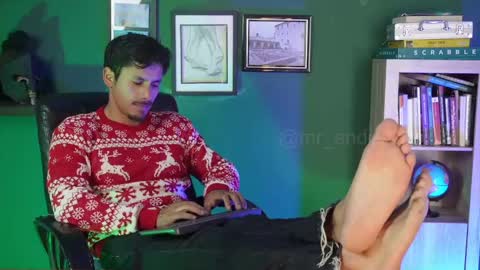 Snapshot of perseoo_88 chatting on 12/18/25, 06:03 andres online show from 12/18/25, 06:03