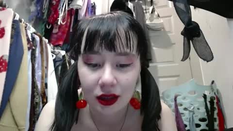 Snapshot of persephonewishes chatting on 02/06/25, 02:00 Persephone Wishes online show from 02/06/25, 02:00