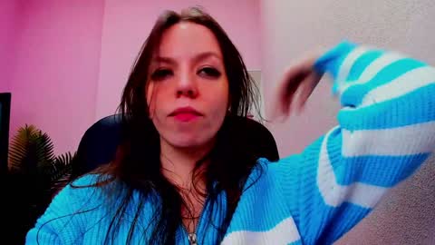 Snapshot of persinaky chatting on 02/02/25, 01:41 horror flying on the wings of the night.... online show from 02/02/25, 01:41