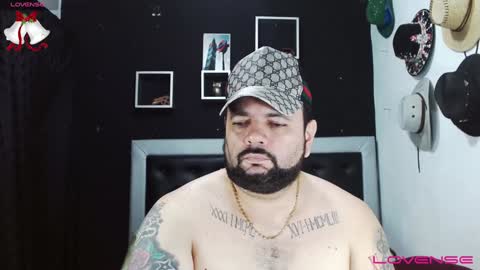 Carlos online show from 12/30/24, 04:20