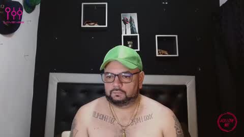 Carlos online show from 03/11/25, 01:26