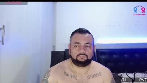 Snapshot of perverseveteranmanxxx chatting on 03/22/26, 01:31 Carlos online show from 03/22/26, 01:31