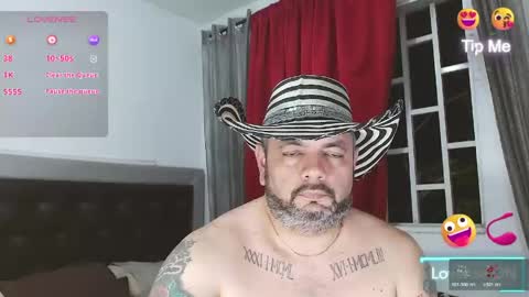 Snapshot of perverseveteranmanxxx chatting on 05/03/26, 01:11 Carlos online show from 05/03/26, 01:11