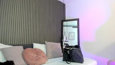 Lizza online show from 11/23/25, 11:54