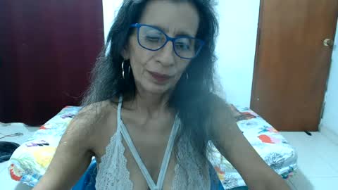 luz  online show from 06/23/26, 03:48