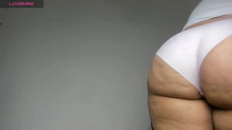  Alexandra  online show from 10/28/25, 09:28