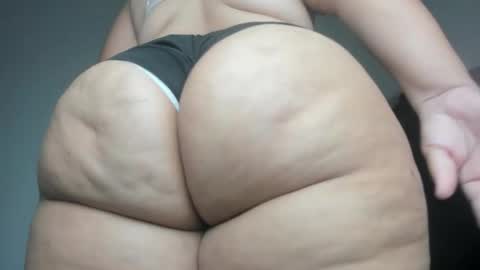  Alexandra  online show from 11/11/25, 09:04