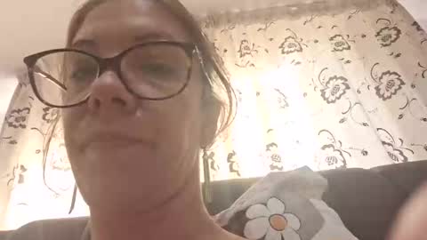 Lisa -  online show from 01/19/25, 10:39