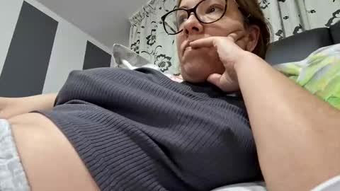 Lisa -  online show from 02/22/25, 04:51