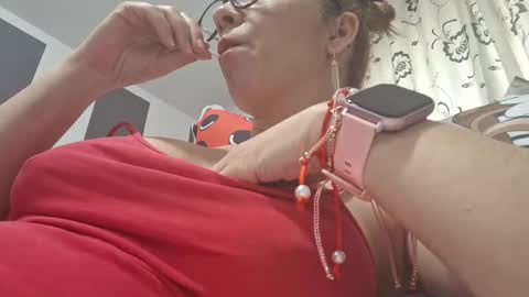 Lisa -  online show from 03/01/25, 10:45