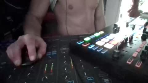 peter26795 online show from 09/14/25, 06:56