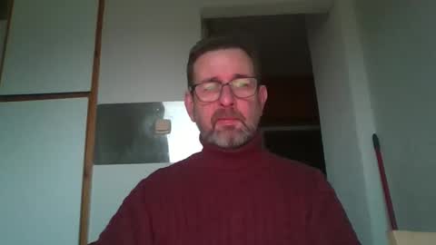 Snapshot of peter50only4you chatting on 12/15/25, 07:34 peter50only4you online show from 12/15/25, 07:34