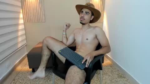 Snapshot of peter_conorr chatting on 09/12/25, 08:42 PETER CONORR online show from 09/12/25, 08:42
