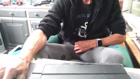 Snapshot of peter_on_kik chatting on 10/04/25, 09:40 make me cum in pvt dutch german daddy c2c bigcock online show from 10/04/25, 09:40