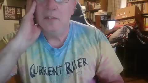 Snapshot of peterinohio57 chatting on 12/31/24, 01:52 peterinohio57 online show from 12/31/24, 01:52