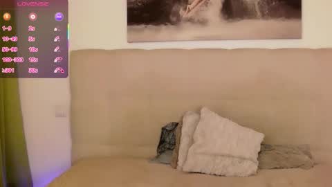 Snapshot of petersemily chatting on 03/08/26, 02:04 Peters Emily online show from 03/08/26, 02:04