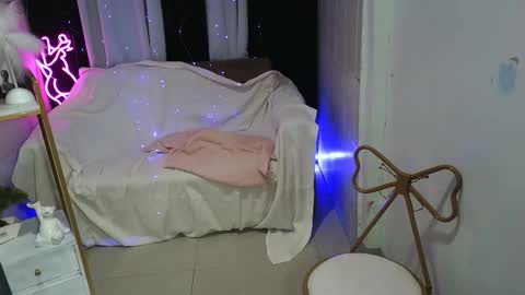 abby online show from 12/22/25, 05:21