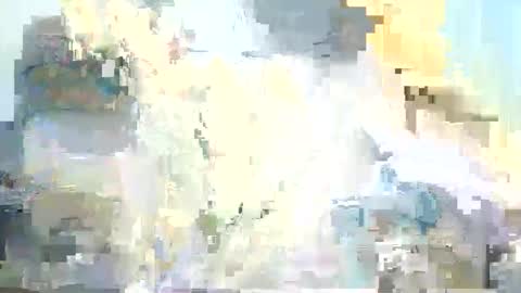 Snapshot of petite1987 chatting on 09/23/25, 12:41 mhariz online show from 09/23/25, 12:41