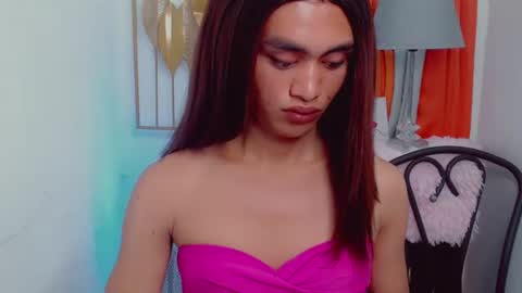 Snapshot of petite_barbie88 chatting on 06/18/26, 09:14 petite_barbie88 online show from 06/18/26, 09:14