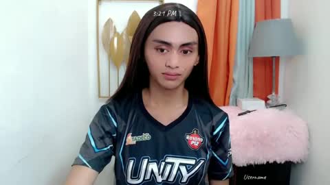 Snapshot of petite_barbie88 chatting on 07/01/26, 07:21 petite_barbie88 online show from 07/01/26, 07:21