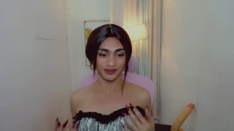 Snapshot of petite_barbie88 chatting on 07/08/26, 10:20 petite_barbie88 online show from 07/08/26, 10:20