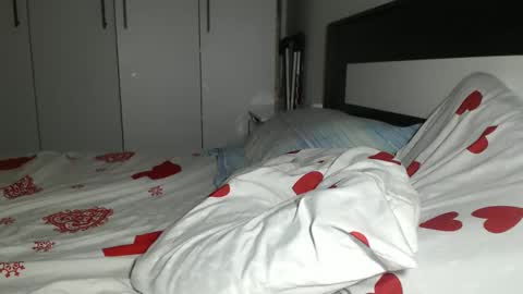 Snapshot of petite_danielle chatting on 05/22/26, 10:48 petite_danielle online show from 05/22/26, 10:48