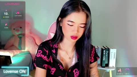 Snapshot of petite_jackyxx chatting on 03/28/26, 03:50 Jacky online show from 03/28/26, 03:50