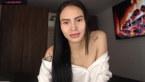 Linda online show from 05/14/26, 04:52
