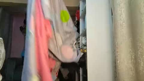 Snapshot of petite_loverr chatting on 02/17/26, 04:42 Petite loverr online show from 02/17/26, 04:42