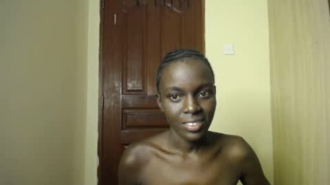 Snapshot of petite_melany chatting on 07/08/26, 11:48 Melany online show from 07/08/26, 11:48