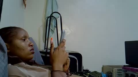 Snapshot of petite_melinda chatting on 06/21/26, 04:26 petite_melinda online show from 06/21/26, 04:26