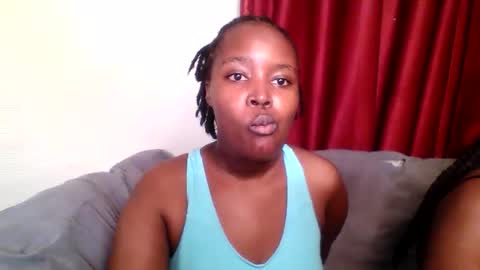 Snapshot of petite_queen001 chatting on 03/23/26, 12:09 petite_queen001 online show from 03/23/26, 12:09