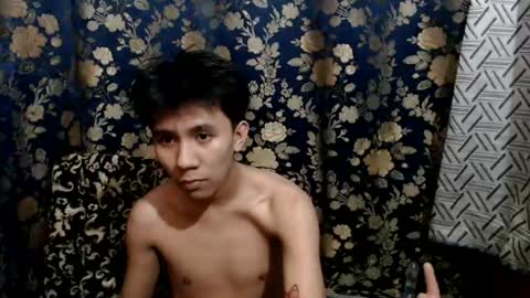Snapshot of petiteasian_boy chatting on 07/15/26, 09:25 cute vir online show from 07/15/26, 09:25