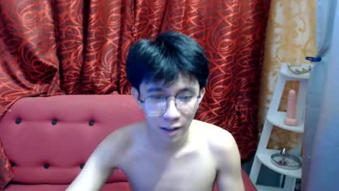 Snapshot of petiteasian_boy chatting on 07/28/26, 05:45 cute vir online show from 07/28/26, 05:45