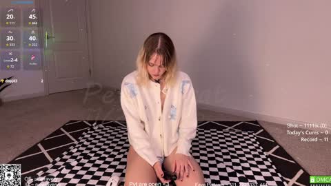 PiperAvery online show from 11/22/25, 08:02