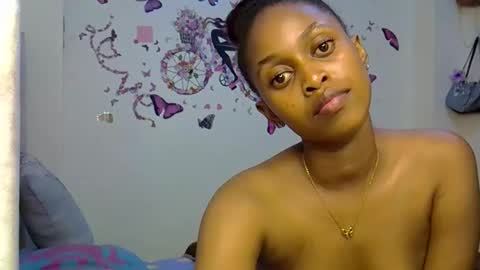 Snapshot of petitecaramell chatting on 05/05/26, 01:24 Caramel online show from 05/05/26, 01:24