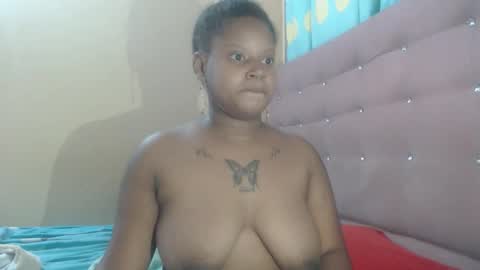 petitechocolatemommy online show from 11/30/25, 06:23