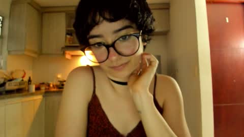 Lunna online show from 02/25/26, 09:57