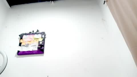 danna online show from 10/31/25, 03:18