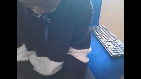 Petitelv online show from 03/15/26, 07:14