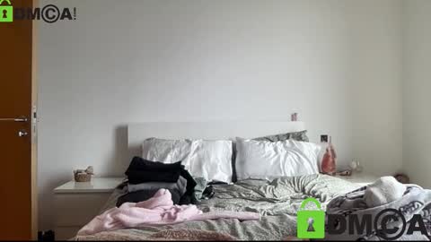 Snapshot of petiteminxlara chatting on 02/06/26, 01:58 lara online show from 02/06/26, 01:58