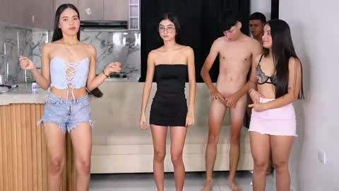 Sara Emma and Nahomy online show from 10/13/25, 01:33