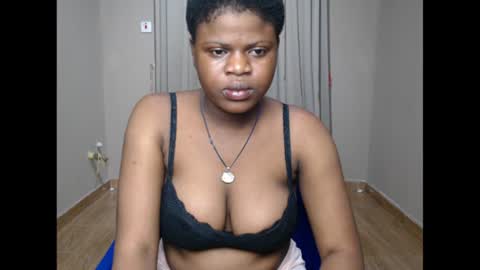 Snapshot of petitexebony1 chatting on 07/18/26, 01:10 Call Me KiKi online show from 07/18/26, 01:10