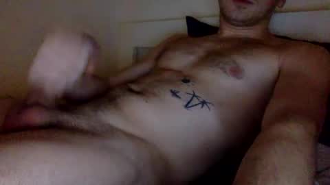 Snapshot of petitpop chatting on 01/18/25, 06:43 petitpop online show from 01/18/25, 06:43