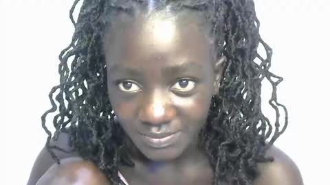 Snapshot of petitte_gyaal chatting on 10/16/25, 07:09 petitte_gyaal online show from 10/16/25, 07:09
