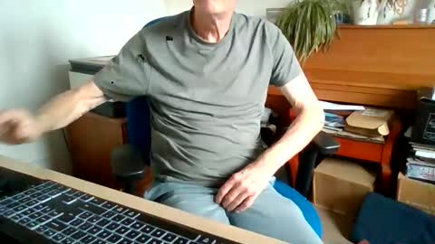 petitwilly online show from 06/08/26, 09:31